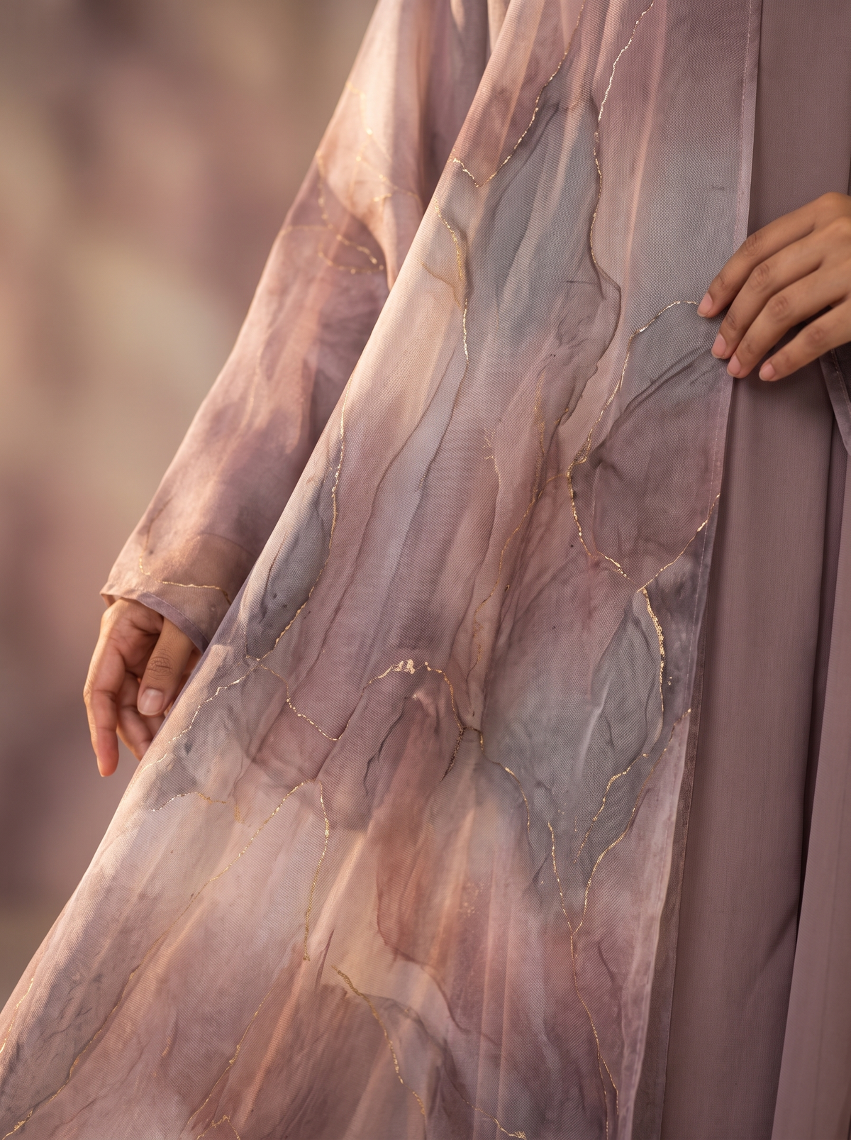 Nooraya Poesia — Mauve Marbled Organza Abaya with Gold Threadwork